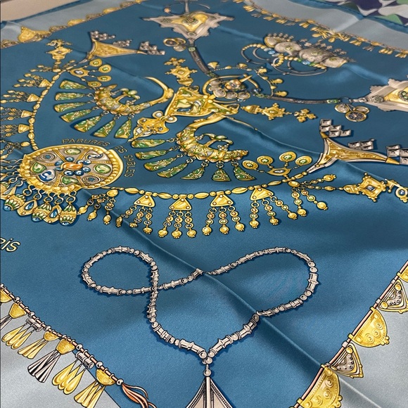 Hermès Blue and Yellow Silk Scarf - Picture 4 of 9